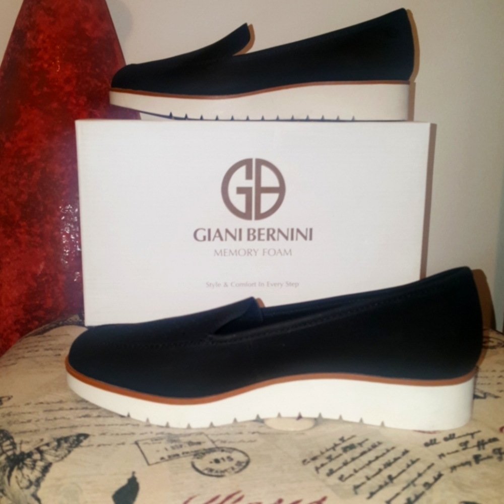 (Never been used) memory foam women's shoes